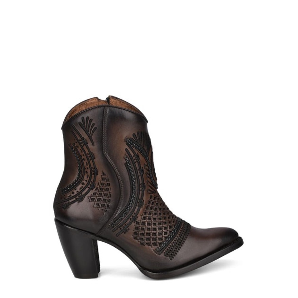 NIB Cuadra Genuine Leather Booties